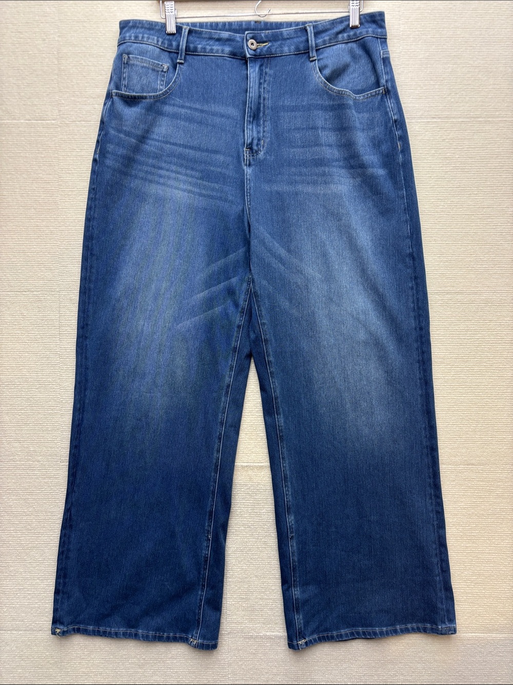 Halara | XL regular Classic Wide-Leg Women's Jeans in Medium Blue
